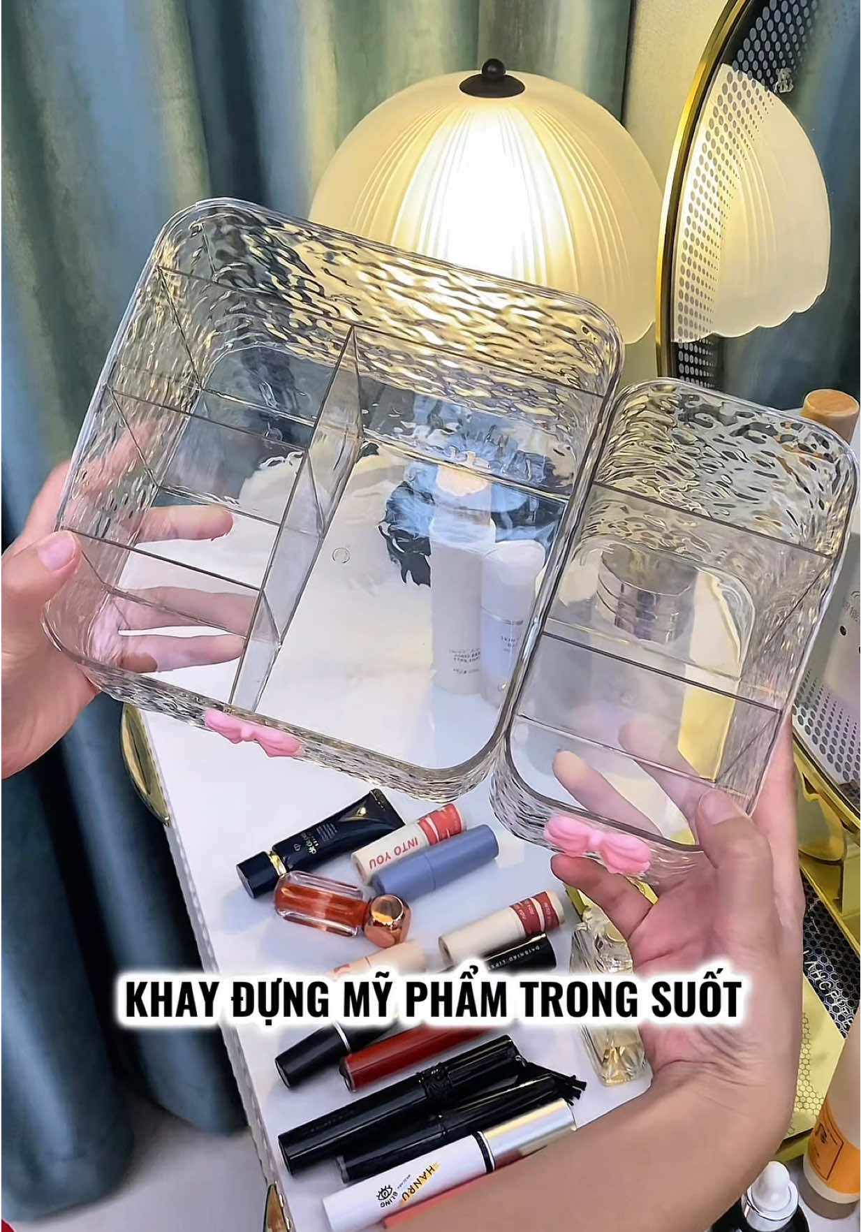 ✨”KHAY ĐỰNG MỸ PHẨM TRONG SUỐT” Giá thì siêu hạt dẻ, nhưng công dụng thì quá xứng đáng. Thật sự ai hay makeup thì nên có ít nhất một cái trong phòng!! #khaydungmypham #lamdep #thietthuc #creatorsearchinsights #jizonguyen 
