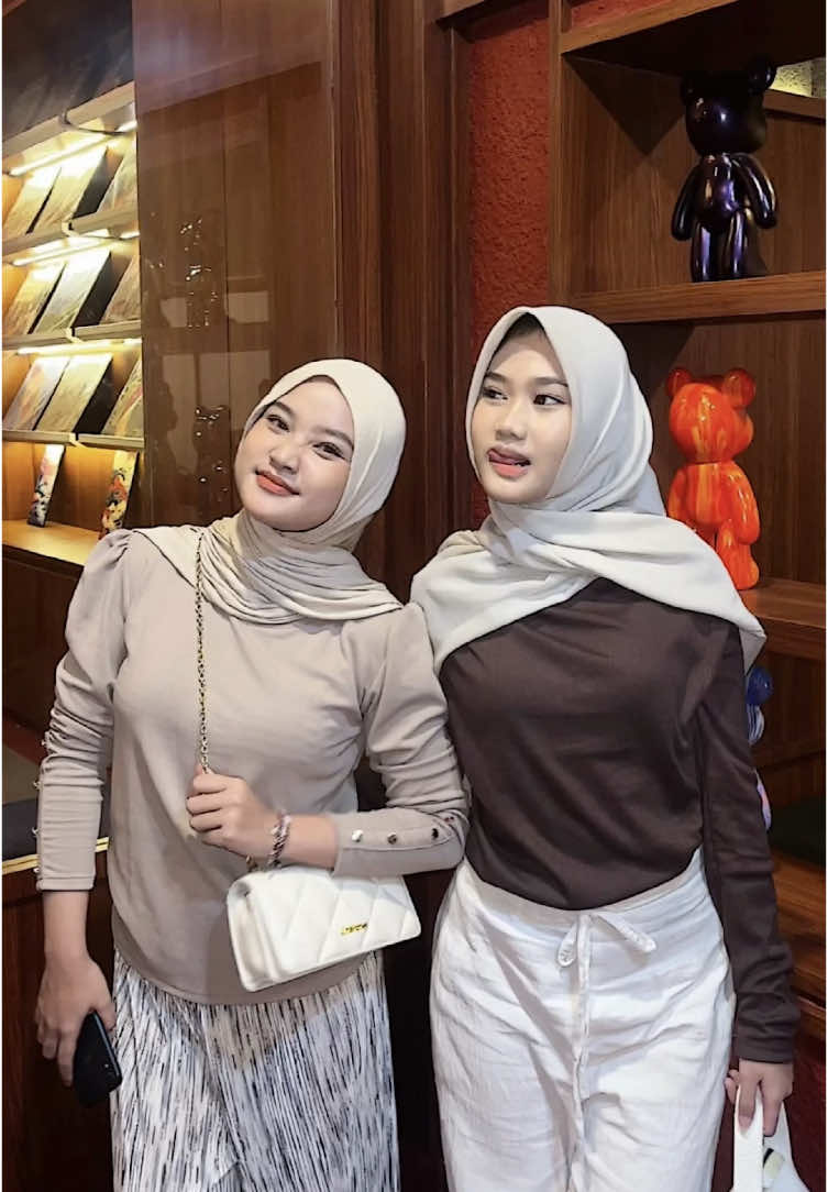 #ootdhijab #ootdhijabstyle #ootdfashion 