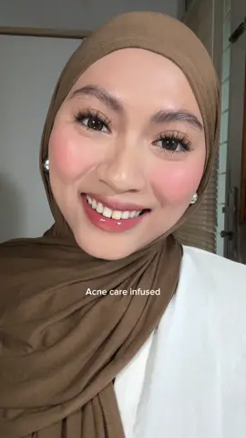 Ada yang upgrade nih! puffnya lembut banget dan super fine particlesnya 🫶🏻 #loosepowderwardah #bedakwardah #bedakpinkwardah #makeuphani #makeup @Wardah Beauty Official 