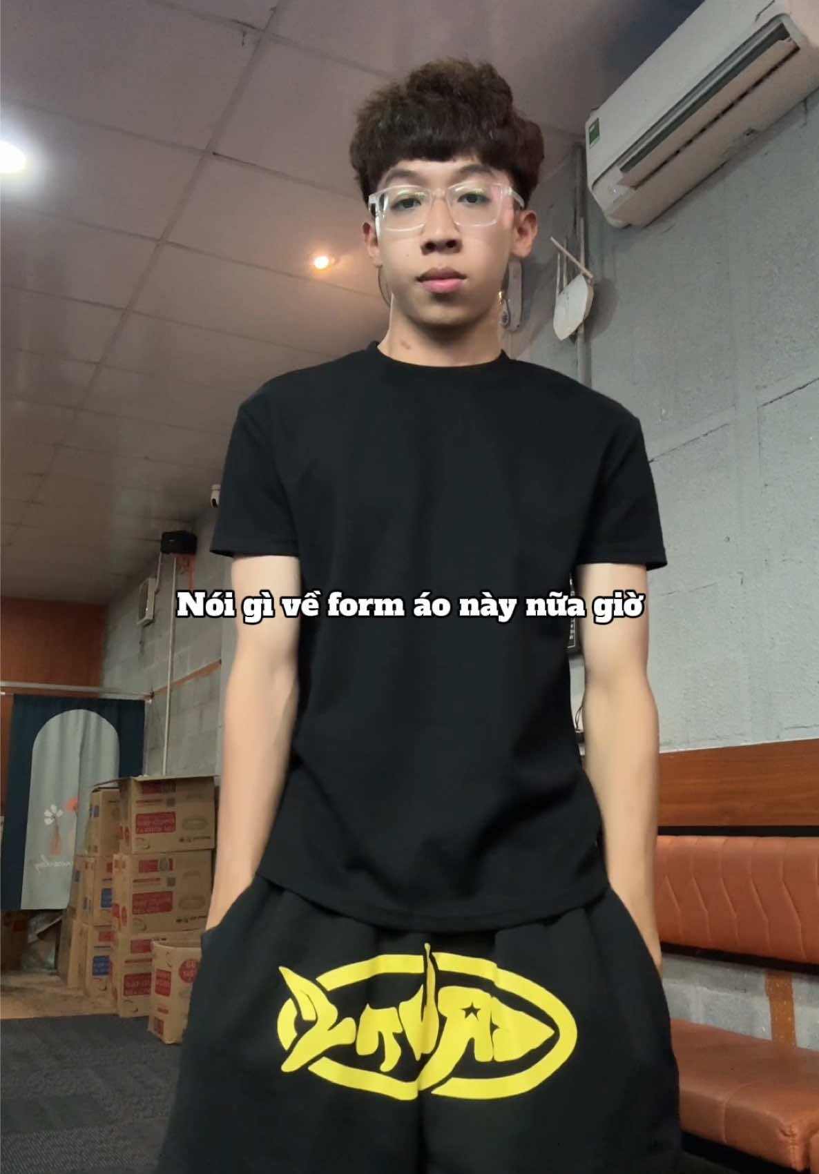 Mé fit lên form ưng vãi  #OOTD #outfits #aothun #shirt 