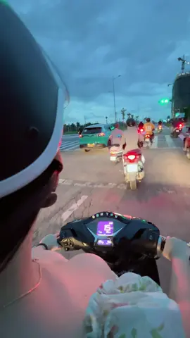 Xi nhan trái để quẹo phải vào tim anh 🥰#sh160 #fyp #southvietnamscooterteam🇻🇳 