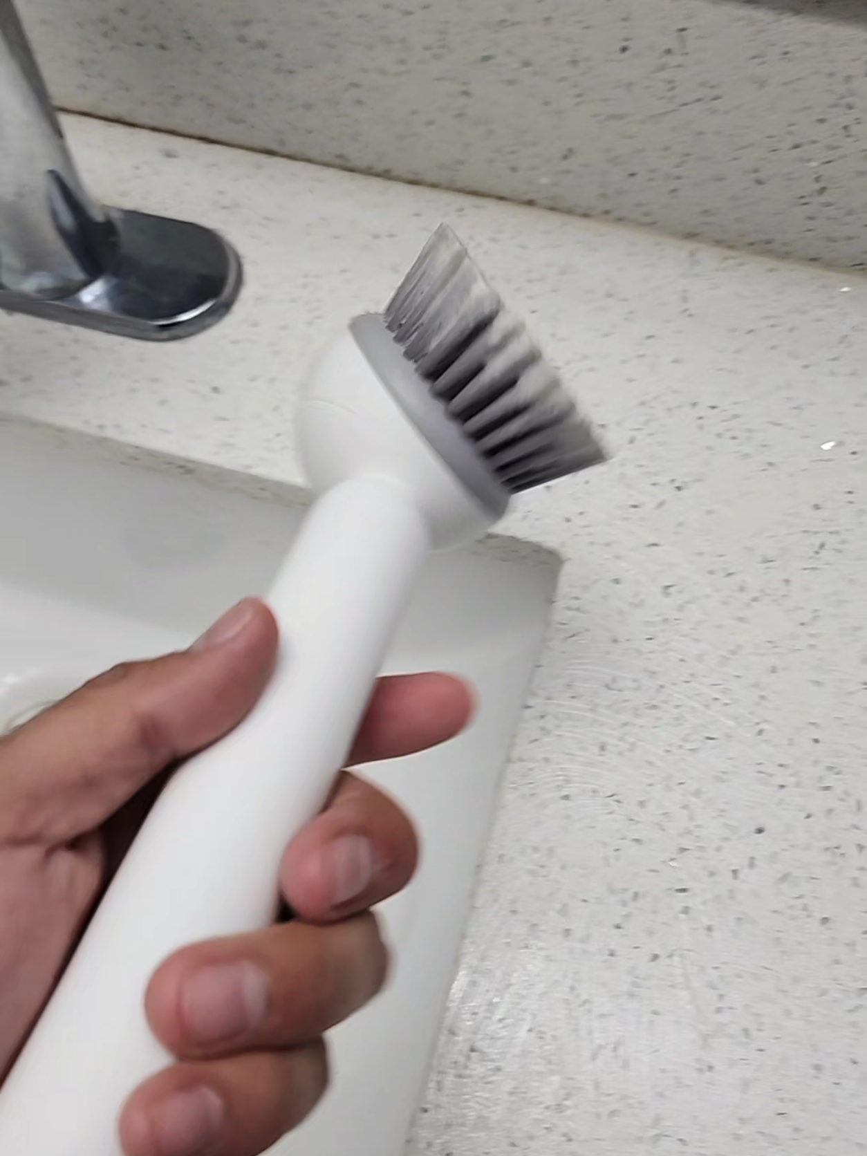 Cleaning just became 100 times easier #clean #cleaning #brush 