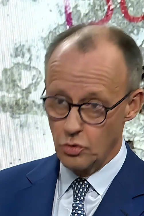 Jahrelang hat sich der Thüringer Landtag nicht auf eine Neubesetzung der Geheimdienstkontrollgremien PKK und G10 geeinigt.Die AfD ist nicht darin vertreten und geht nun dagegen vor.#weidel #merz #afd #deutsch #Deutschland 