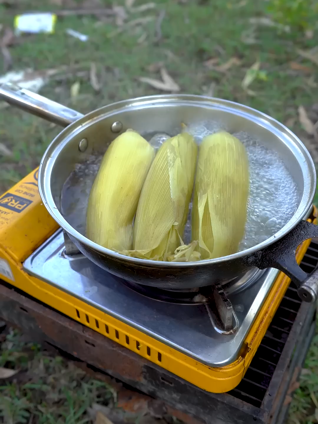Bushcraft Skills Very Simple and Very Useful in Forest #outdoorfood #survival #bushcraft #camping - Primitive Natural World