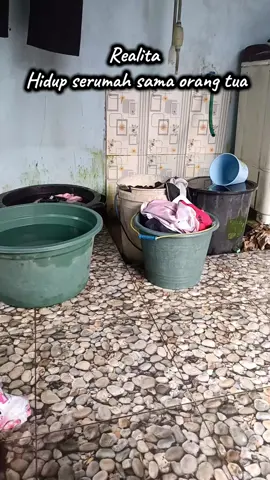 Teman suka julid hidup bareng sama orang tua dikira gak pernah ngapa ngapain  #dailyvlog #slowliving #dailyactivity 