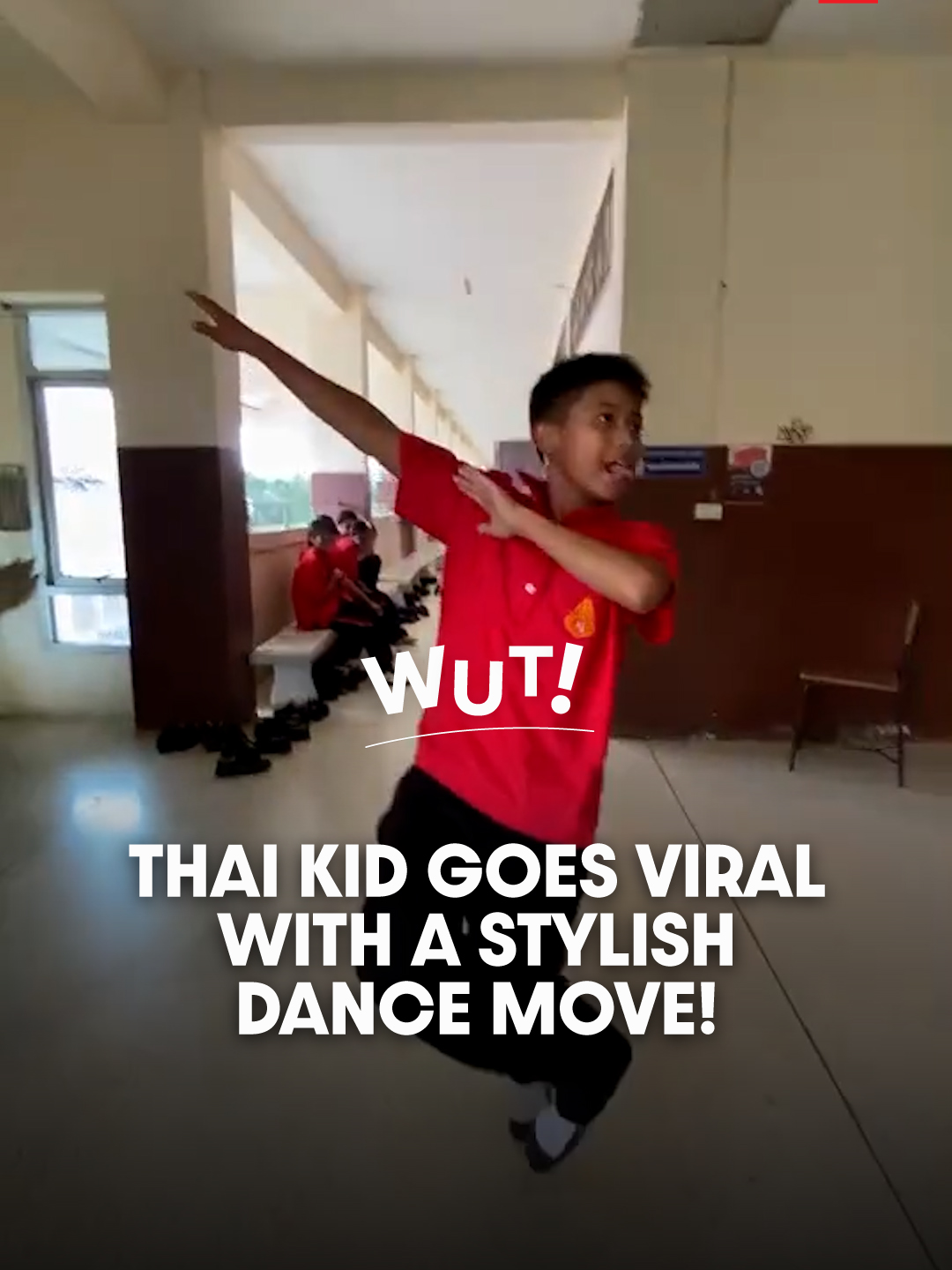 Thai kid goes viral with a stylish dance move! . A new trend is taking TikTok by storm, going viral overseas with a slick dance to the track “Thammada (ธรรมดา)” by DJ KING DRAGON. Although the song was first released back in 2024, it has only recently blown up online. . The most popular clip right now, with over 46 million views, comes from the TikTok account @pakchongschool17, featuring a male student whose smooth, almost floating dance moves have wowed viewers. Netizens have praised him as one of the slickest dancers they’ve seen, saying he looks effortlessly cool. . Not only the dancer, but also the behind-the-scenes crew earned admiration—especially the cameraman, who managed to walk backwards while filming with impressive stability, almost as if the camera were mounted on a dolly. . Curious how cool it looks? Watch the clip for yourself! . เด็กไทยดังใหญ่กับท่าเต้นสุดแนว! . ช่วงนี้มีเทรนด์ใหม่กำลังมาแรงบน TikTok ที่ไวรัลไปไกลถึงต่างประเทศกับท่าเต้นสุดแนวประกอบเพลง “ธรรมดา” ของ DJ KING DRAGON ที่แม้ว่าจะมีการปล่อยเพลงนี้ออกมาตั้งแต่ปี 2024 แล้วแต่จู่ ๆ เพิ่งจะมาเป็นกระแสเมื่อไม่นานมานี้นี่เอง โดยคลิปที่กำลังโด่งดังที่สุดในตอนนี้และกวาดยอดวิวไปกว่า 46 ล้านวิวมาจากแอคเคาท์ TikTok @pakchongschool17 ที่แชร์คลิปนักเรียนชายคนหนึ่งเต้นประกอบเพลงนี้ได้พลิ้วราวกับลอยได้ หลังจากชาวเน็ตเห็นคลิปแล้วต่างก็เอ่ยปากชมว่าน้องคนนี้น่าจะเต้นได้พลิ้วที่สุดแล้วแถมยังดูเท่อีกด้วย นอกจากตัวคนเต้นแล้วก็ยังมีคนชื่นชมทีมงานเบื้องหลังอย่างช่างกล้องที่เดินถอยหลังพร้อมกับถ่ายคลิปได้นิ่งมาก ๆ ราวกับว่านั่งอยู่บนดอลลี่ จะเท่แค่ไหนลองรับชมคลิปได้เลยค่ะ . . 📹 Video courtesy of TikTok @pakchongschool17 . Follow us for more news and updates in Thailand🇹🇭 . #TSLTHWUT #WUT #News #ViralVideo #Thailand