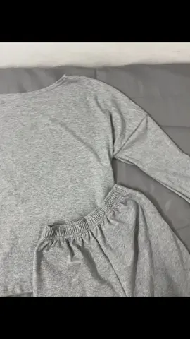 Sét áo trễ vai