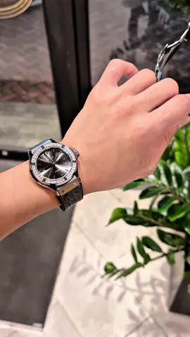 Mẫu đồng hồ cặp đôi lên tay đơn giản mà sang trọng đi tiệc đi chơi đều đẹp lắm ⌚️ #xuhuong2025 #flypシ #nghiendongho #dongho66666 #donghoco 