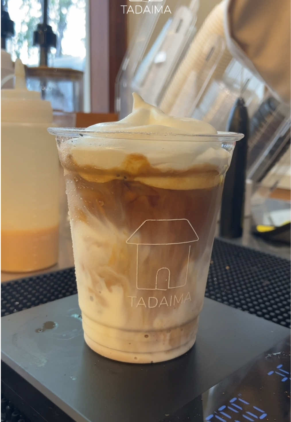 Tadaima Sea Salt Latte preparation☕️ Available only at Tadaima Kelapa Gading✨ Order klik link di bio kita!🥰 untuk lokasi bazaar cek di story kita!😉 Available at: 📍Tadaima Kelapa Gading Jl. Raya Kelapa Nias, Gading Nias QB5/7, Kelapa Gading, Jakarta Utara (Samping Warung Tahu) 📍Tadaima Bakehouse Pluit  Jl. Pluit Sakti No.46, Pluit, Kec. Penjaringan, Jkt Utara 📍Tokopedia Tower Tokopedia Tower Ciputra World 2, Jl. Prof. DR. Satrio No.Kav. 11, RT.3/RW.3, Karet Semanggi, Jkt Selatan 📍Tadaima Bakehouse Mall Kota Kasablanka Jl. Raya Casablanca, No. Kav 88, Jakarta Selatan (Di area little tokyo Lantai UG) 📍Tadaima Bakehouse Gading Serpong Ruko North Sorrento No.5, Gading Serpong, Tangerang 📍Lotte Shopping Avenue Jl. Prof. DR. Satrio Kav. 3-5, Karet Kuningan, Kecamatan Setiabudi, Jakarta (Lantai 4, samping yoshinoya) 📍Propan Tower 14, RT.14/RW.4, Rw. Buaya, Cengkareng, Jakarta Barat 📍Baywalk Mall Jl. Pluit Karang Ayu Barat Blok B.1 Utara, RT.20/RW.2, Pluit, Kec. Penjaringan, Jkt Utara (Lokasi di lantai G, depan farmers market) 📍Jakarta Mori Tower (Lantai 13) Jl. Jenderal Sudirman No.Kav 40-41, RT.9/RW.1, Bend. Hilir, Kecamatan Tanah Abang, Jakarta 📍Menara Astra Jl. Jenderal Sudirman No.Kav.5-6, RT.10/RW.6, Karet Tengsin, Kecamatan Tanah Abang, Kota Jakarta Pusat, Daerah Khusus Ibukota Jakarta 10220 #explorereels #bakery #kulinerviral #tokokuejakarta #japanesemilkbun #jualrotijakarta #rotijakarta #makananviral #kulinerjakarta   