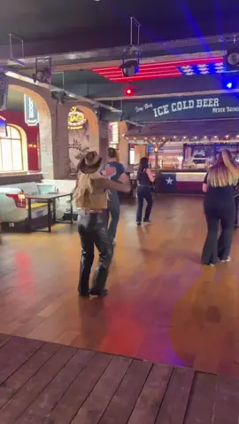 💃 Tag your dance partner 👯 and let’s hit the floor! 👢🤠✨ Save this & join us at the next line dance class at @Rodeos BBQ 20th September 📍 Birmingham fam – your rodeo dance floor is waiting 🕺💃 #LINEDANCING #birminghamuk #bootscootin #ukliner🇬🇧 #fyppppppppppppppppppppppp 