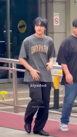Soloist haechan left after the pre-recording 😭  Mam yg enak byyyy  #해찬 #HAECHAN #HAECHAN_TASTE #GoCRZYwithHAECHAN  