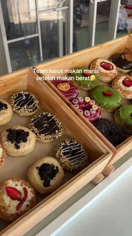 Siapa yang gini juga?🤣 #virall #donatsusuviral #desserttrenggalek #viraltiktok #foryoupage 