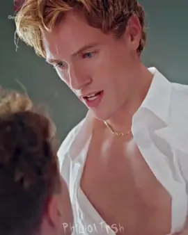 he is living in my head rent free guys 🙂‍↕️ @gregduffylive  #straightuntilhekissedme #suhkm #videostar #gregduffy #goodshort