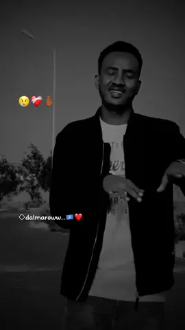 qofkii kuu muhanaayay💔😢#qalbijab😥💔😥 #vewsproblem🥺 #jawi_bila🌊❤️🌴 #somalilyrics🌺😕💎 #foryoupage❤️❤️❤️foryou💞💞 
