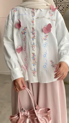 Blouse butterfly 🦋#aairabeclassy #outfitideas #blousemurah #blousecotton #outfitinspo 