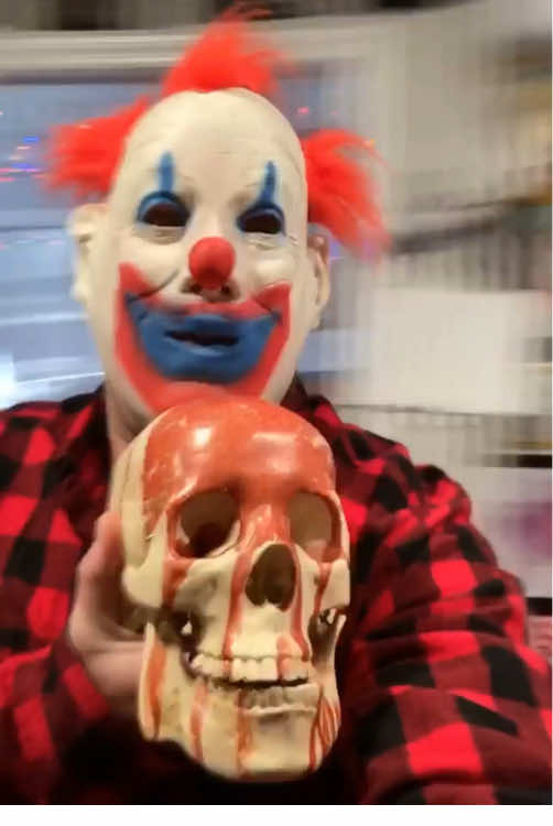 Quit Clowning Around 🤡💀🤡 #robzombie #robzombiemovies #shudder #fangoria #fangoriamagazine #thelastdrivein #joebobbriggs #darcythemailgirl #halloween #scarymovie #scarymovies #houseof1000corpses #frightrags #trickortreatstudios #spirithalloween #faceofhorror #scaryclown #scaryclowns #creepyclown #creepyclowns #musicvideo #musicvideos #heavymetal #michaelmyers #ghostface #arttheclown #pennywisetheclown #freddykrueger #jasonvoorhees #leatherface 🎃