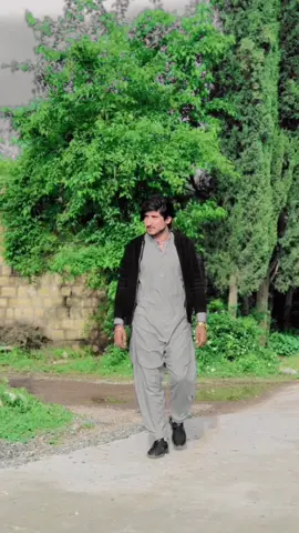 Hayee da song 🥹💔.  #unfrezzmyaccount #viralvideo #foryoupage #fyp #saqoopeer 