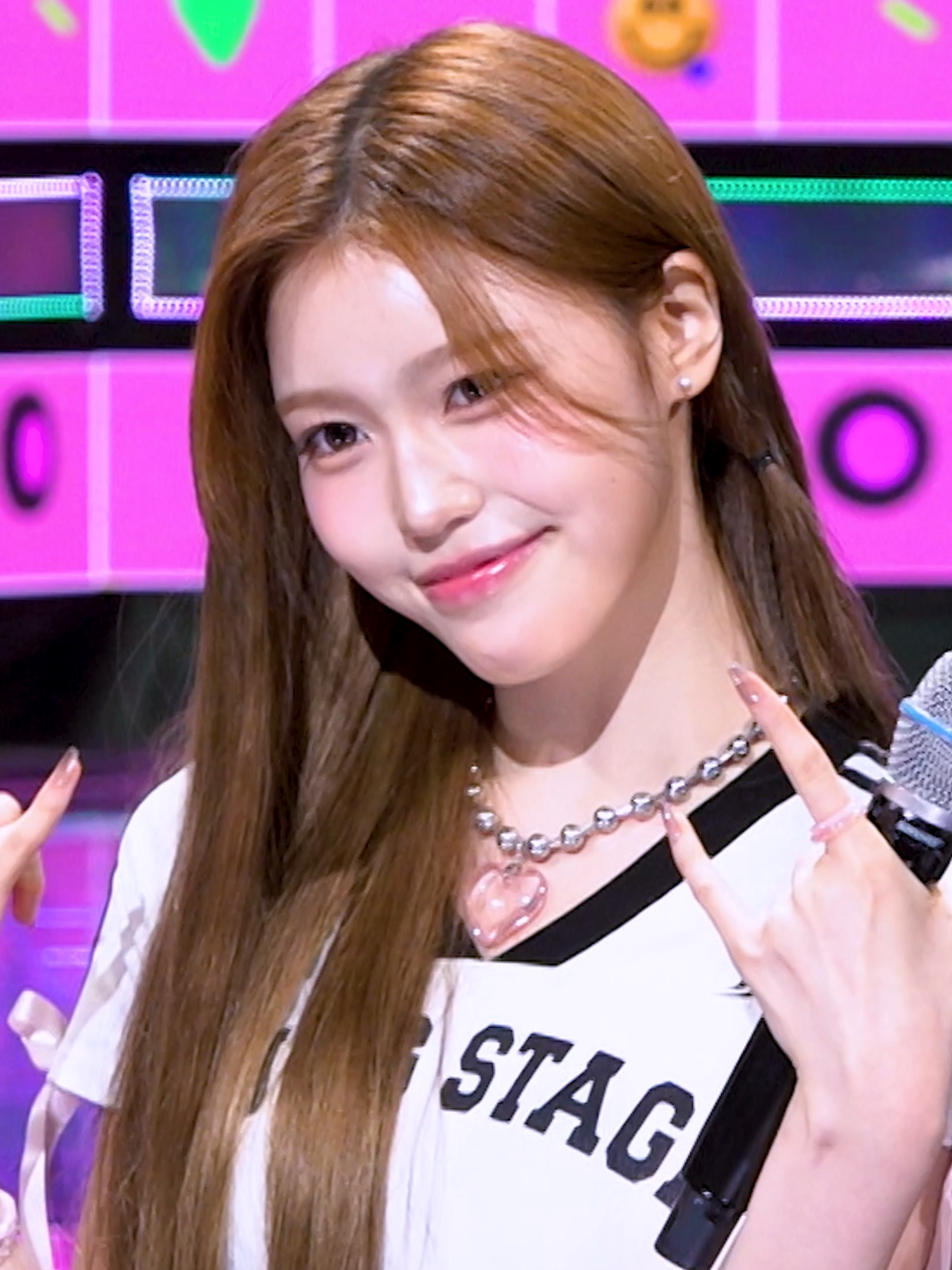 세비 볼 때는 심장이 콩닥콩닥이 아니라 깡총깡총 뛰는 것 같아₍ᐢ.ˬ.⑅ᐢ₎💗 #THESHOW#더쇼#KPOP#THEKPOP#더케이팝#정세비#JEONGSAEBI#izna#이즈나@izna_offcl