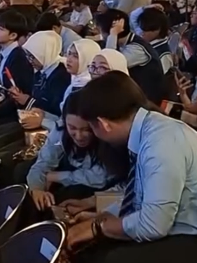 secuil moment yg ketinggalan pas acara UOBxRuangguru #deo #gwen #gweo #cocs2 #clashofchampions 