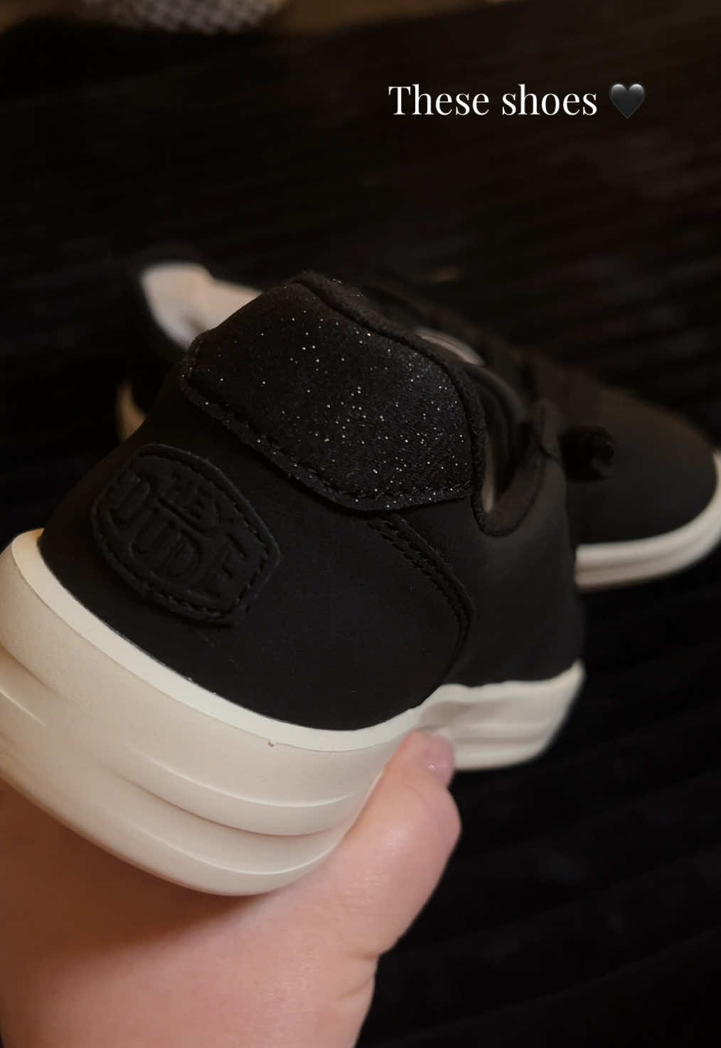 Omggggg GORGEOUS 🖤 @HeyDude  #heydudeshoes #heydudekarinaduo #tiktokshoprestock #karinaduoclassic #shoes 
