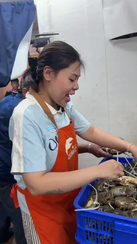 Cua e hấp mới mỗi ngày ạ #phuongoanhdaily #cuakhongday #oanhcua 
