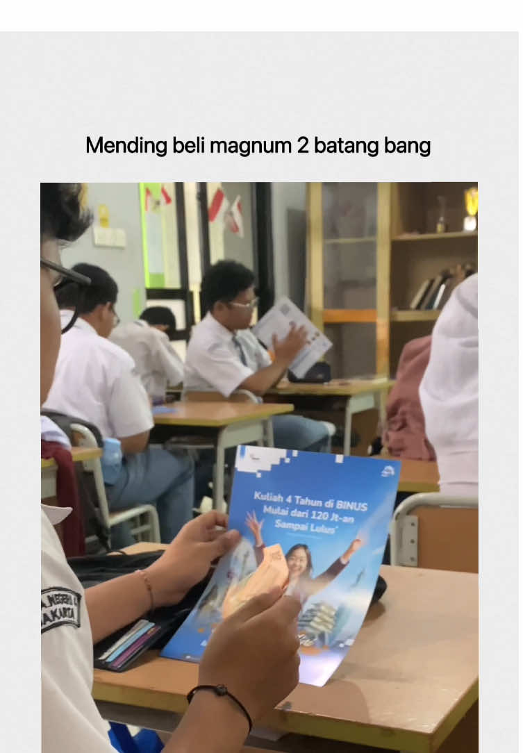 Bantu follow guys #vidioviral #memes #fyp 