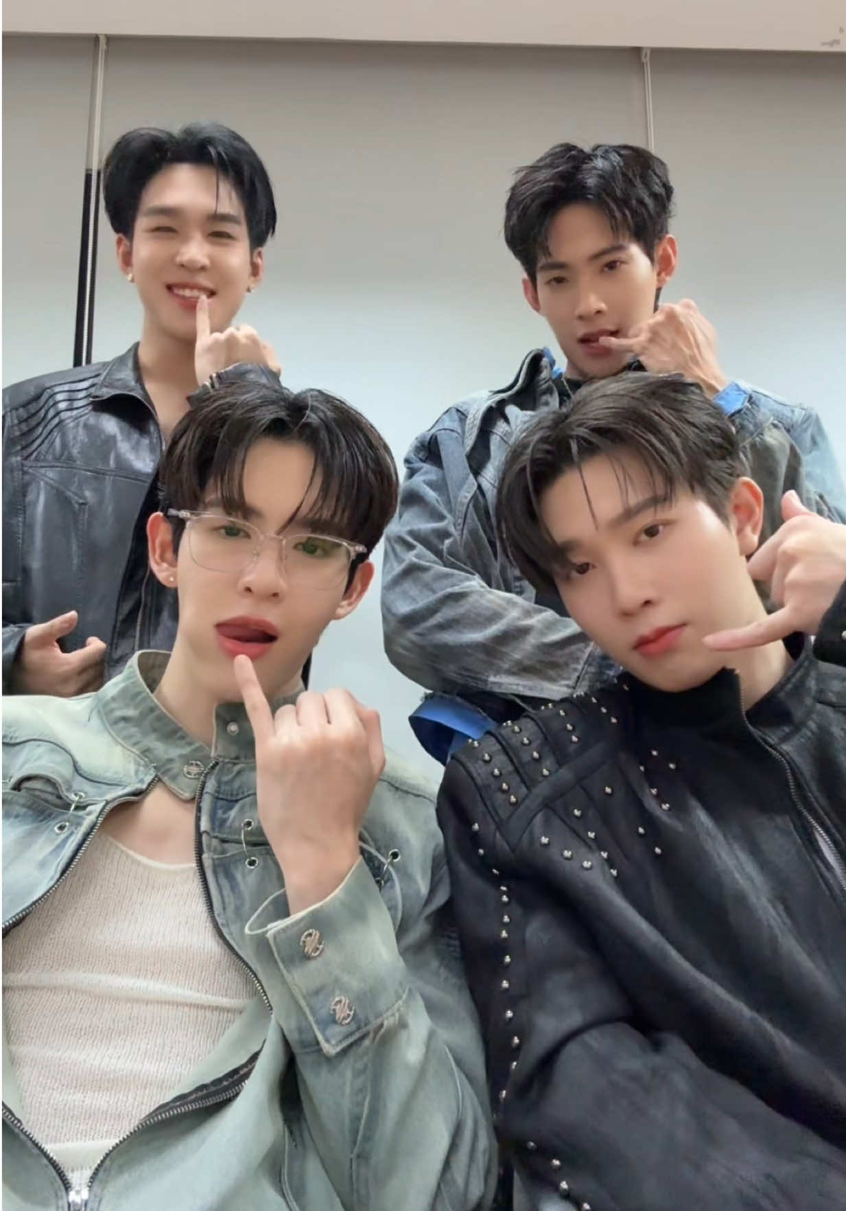 🫦  @krptt @mynameis_yim @auautnp  #dexxth 