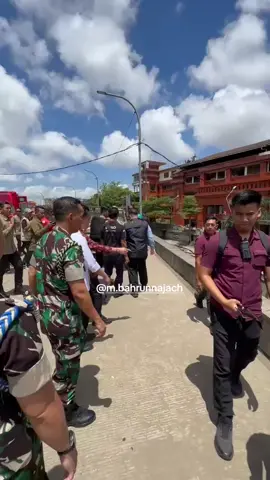 Peninjauan Pasar Badung Pasca Banjir #wapres #bali #gibranrakabuming #gibran #wapresgibran 