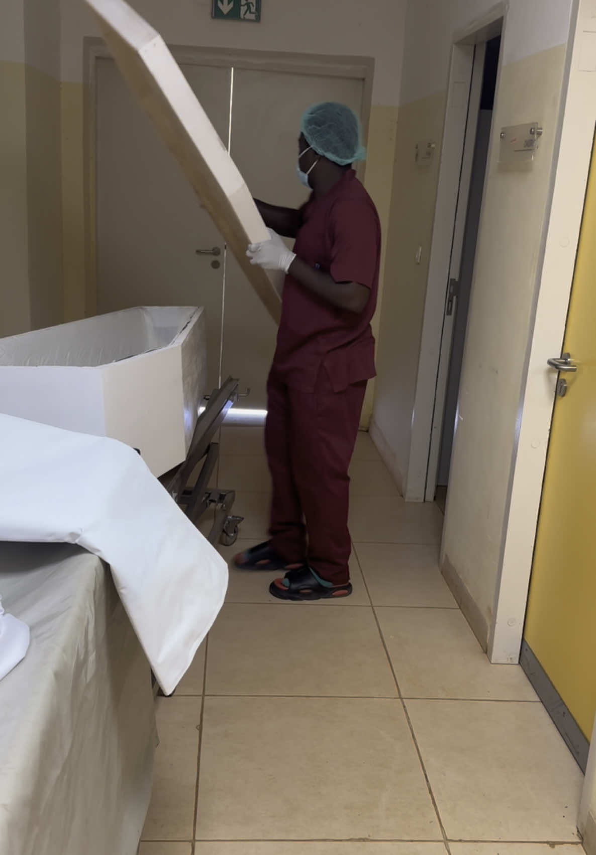 #thanatopracteuraguérie #thanatopracteur #thanatopraxie #mortuary #morgue #autopsie @Ivan Barkisen @kish meru_mortician🕊️🥼 