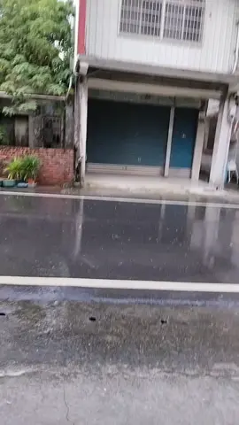 Alkhmdllh......mari nndur kncur lgsg hujan🤲🤲🤲🌧️🌧️🌧️