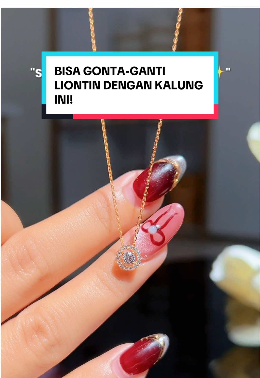 Udah estetik…fleksibel juga lagi! 😍 Kalung yang perfect! Dengan kalung ini, kamu bisa gonta-ganti liontin sesukamu!  Yuk, check out kalung super cantik ini sebelum kehabisan! 💫 #semarnusantara #liontin #kalung #emasasli #tokoemas 