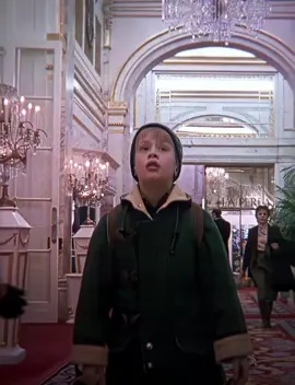 HomeAlone Kevin McCallister Merry Christmas 🎄❄️ #homealone #mccallister #christmas #edit #fyp 
