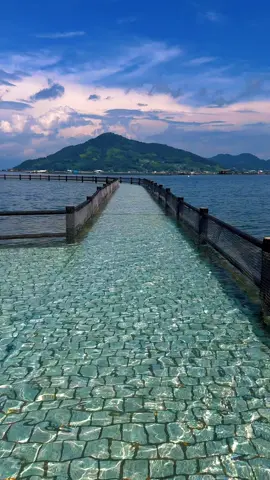 Etajima(Hiroshima) / 江田島 Nagase Human Beach in Etajima. A path under the sea is submerged only during high tide during spring tides😳🌊✨ It was just like an anime🤩🥹✨ Please follow 👉@japan_walker_    Please Share 🥰🙏✨ #千と千尋の神隠し #spiritedaway #江田島 #広島#ひれろroshima       