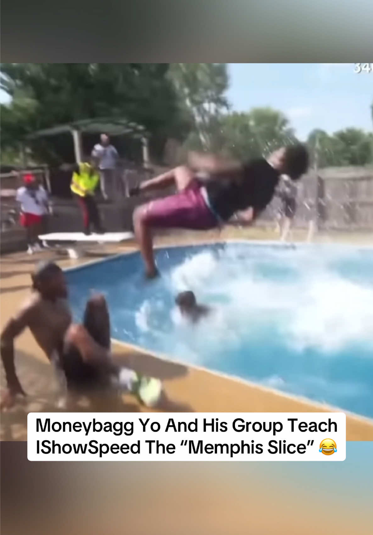 Moneybagg Yo And His Group Teach IShowSpeed The “Memphis Slice” 😂 #moneybaggyo #ishowspeed #memphistiktok #fyp #viral 