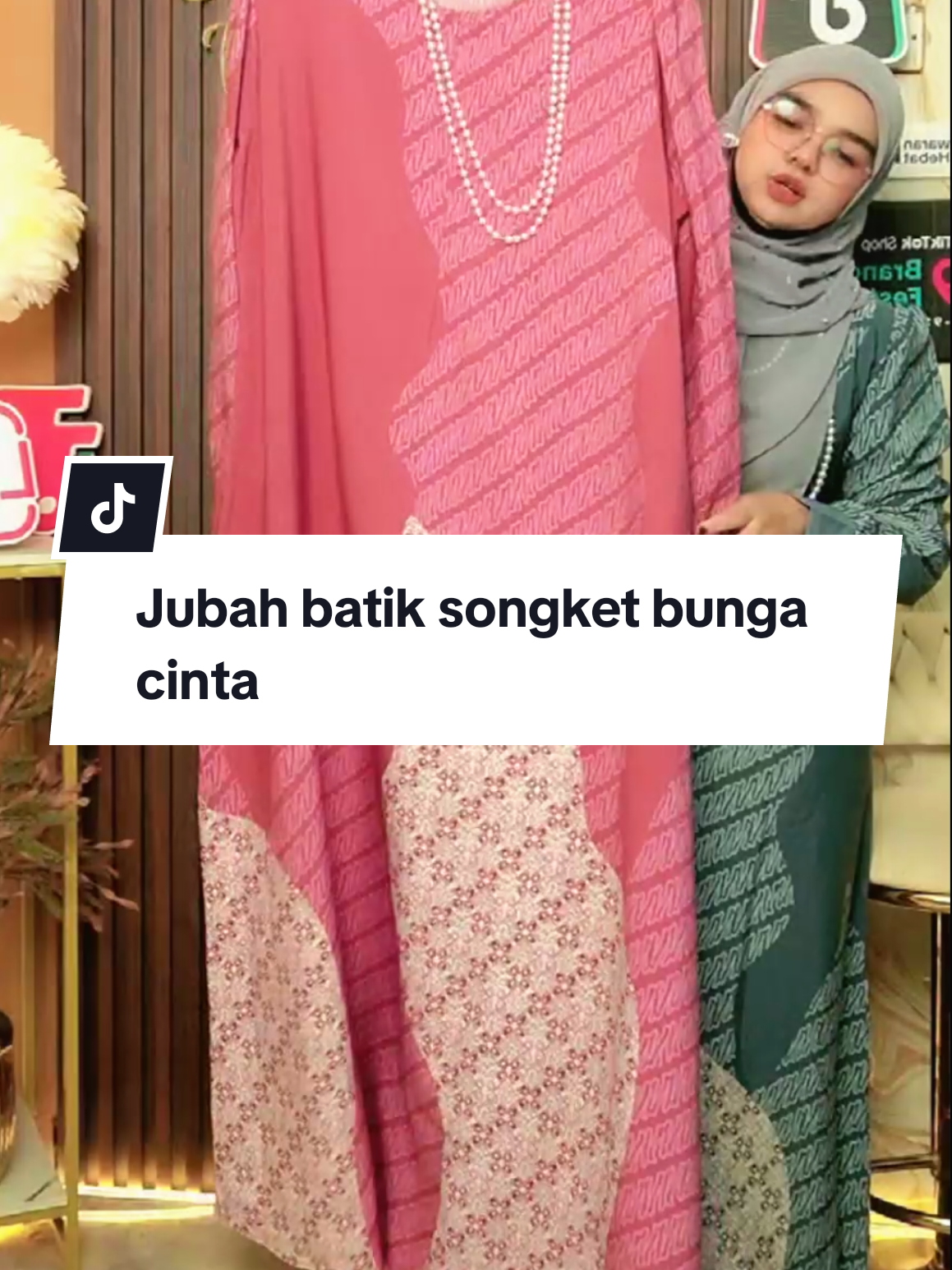 Jubah Ratu Bunga cinta bermotifkan batik songket #bungacinta #tiktok #jubah #jubahmuslimah #jubahviral 