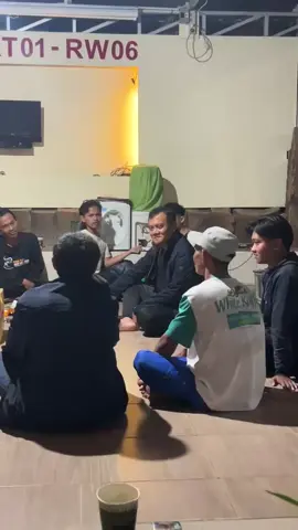 Gubernur Jawa Tengah Ahmad Luthfi keliling kampung kunjungi pos kamling Gisiksari RT 01 RW 06 kelurahan Barusari Semarang  warga gembira tidak di sangka di datangi Gubernur Ahmad Luthfi, benar benar merakyat , peduli dengan warga nya . #Gubernurjatengahmadluthfiofficial#Wagubjatengtajyasinmz#Gubernurahmadluthfi#Pemprovjateng#NgopeniNglakonijateng.
