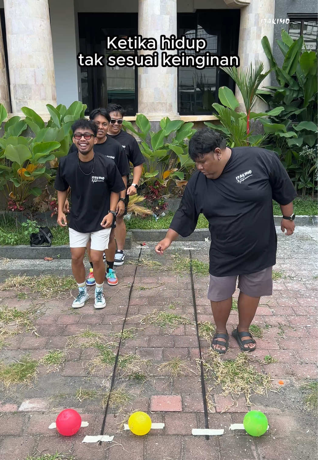 Namanya juga hidup 🥹  #lompatbalon #itakimo_bali #promoseruweekend 