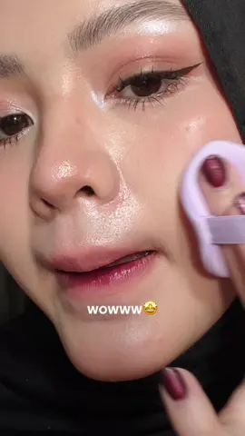 WOOOWW ko bisa yaa 😱 #invisiblepowder #dazzleme #betterthanfilter #BTFInvisiblePowder #DazzleMeInvisiblePowder