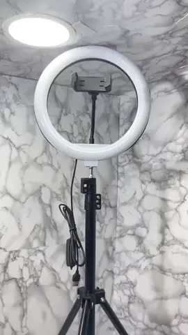 *Ready di toko kami kak tripod dengan panjang 2 meter + ringlight ukuran 26cm dilengkapi dengan holder hp, memiliki pengaturan mode nyala, bahan besi, cocok dipakai buat yang suka ngonten,  harga promo kakak 🙏🏻☺️ * *Mohon maaf atas segala kekurangan kami, sehat selalu untuk Kaka dan semua kluarganya 🙏🙏* Sebelum kehabisan Bisa langsung datang ke toko kami di depan bundaran mall ramayana samping masjid al munawar yah kakak🙏☺ #agenperabotan #agenlemari #agenkipas #grosir99cellbalikpapan #semuaorang 