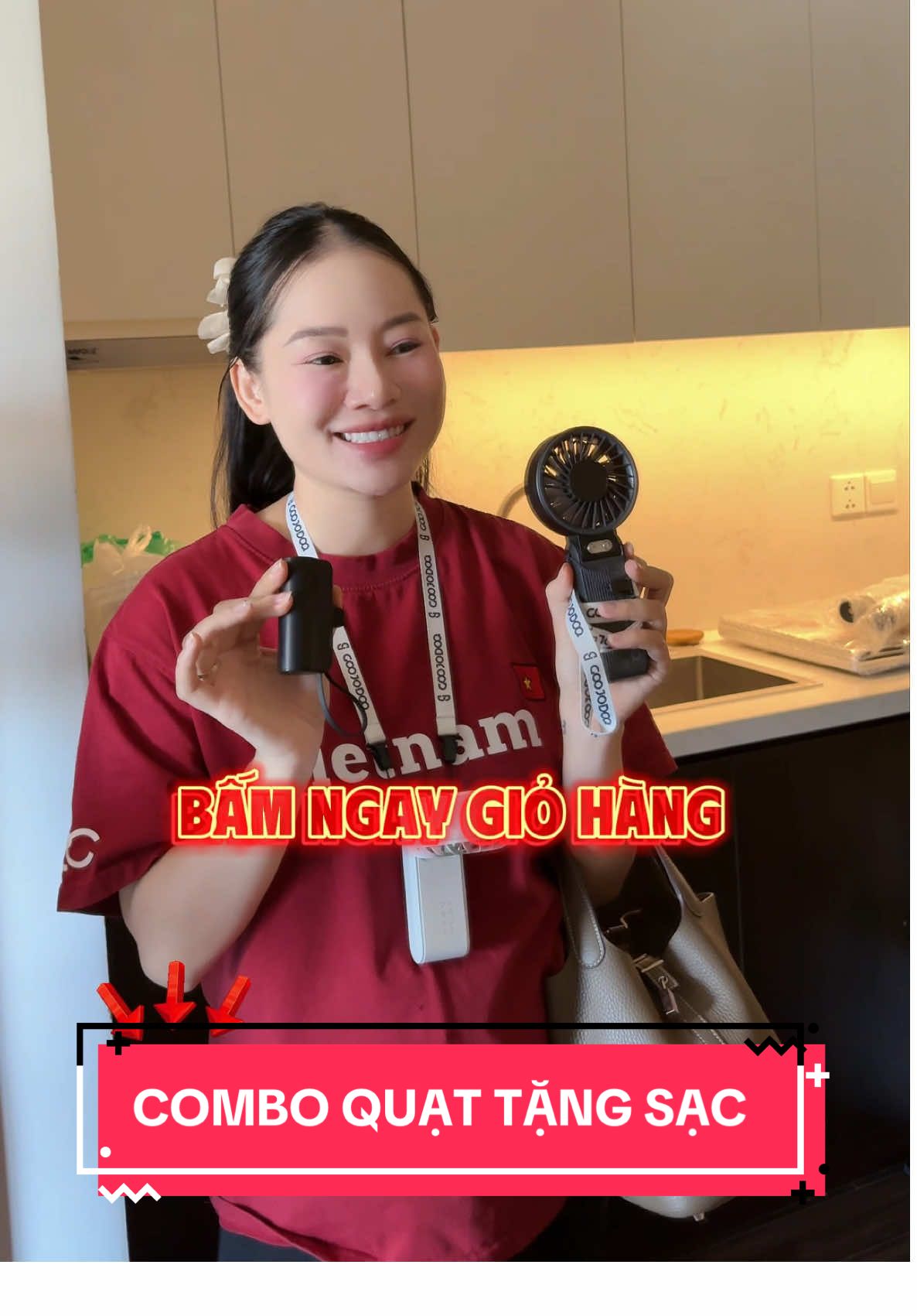 Mua quạt tặng sạc, deal hời chưa từng có, trợ giá tiktok rất tốt bấm giỏ hàng săn ngay ạ