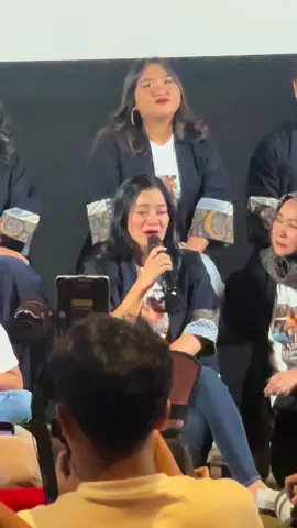 Ikut terharu liat kakak @Titi Kamal  #fyp #airmatadiujungsajadah #airmatadiujungsajadah2 #airmatadiujungsajadahfilm #titikamal 