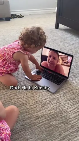 Parents always mistake their twin babies for each  🥰 #baby #twins #cute #dad#mom #funny #fypツ #fpy #fypシ゚ 