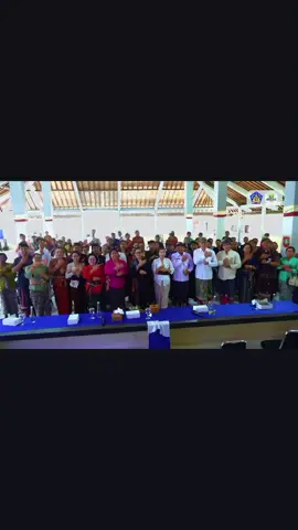 Duta PSBS Provinsi Bali Ny Putri Koster melaksanakan Sosialisasi Percepatan Pelaksanaan Pembatasan Penggunaan Plastik Sekali Pakai dan Pengelolaan Sampah Berbasis Sumber bertempat di Ruang Pertemuan Kantor Camat Manggis, Karangasem 11-09-2025