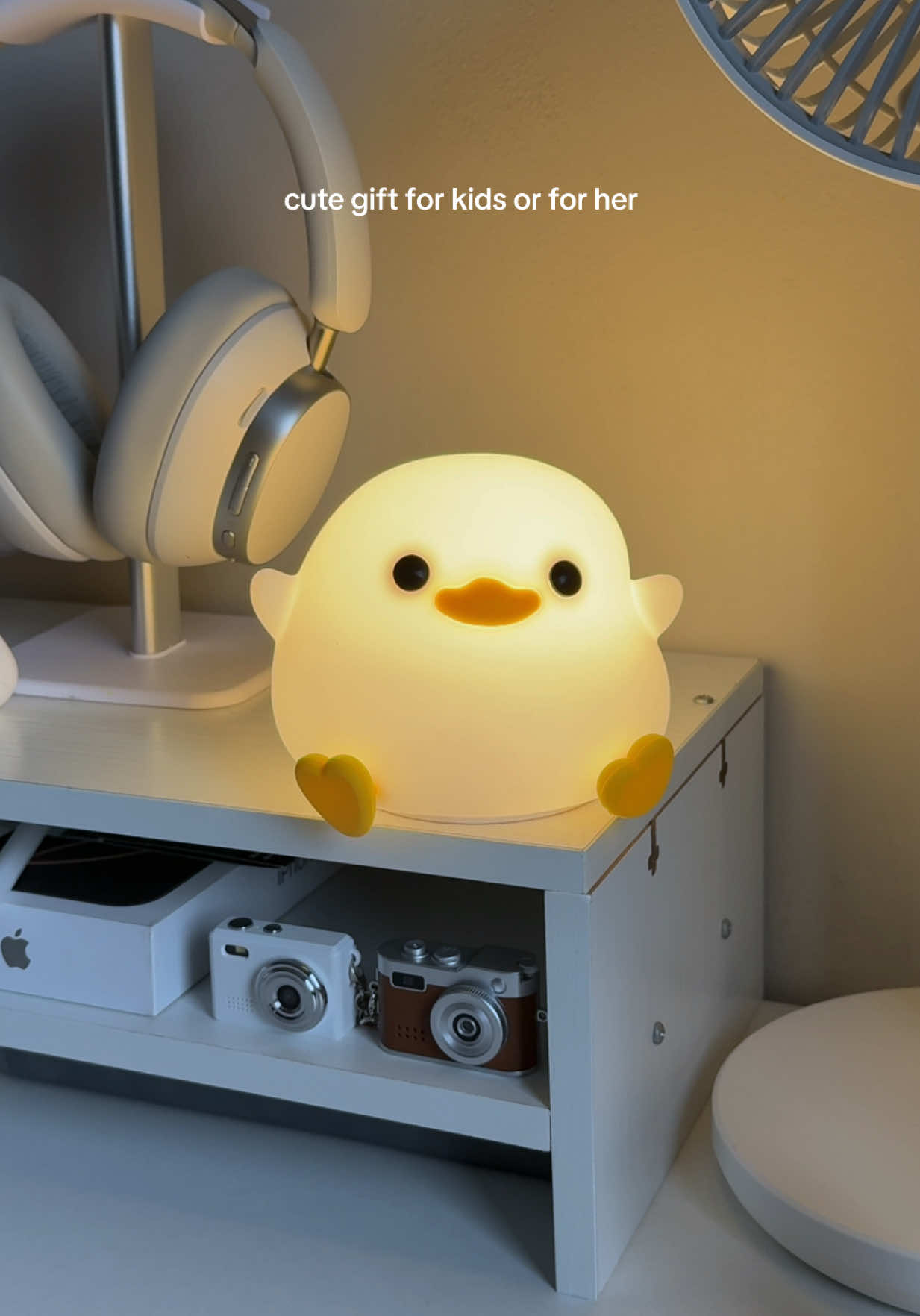 very cutesy duck night light — gift ideas💡 🐥🦆🛋️ #nightlight #ducknightlight #lamp #nightlamp #nightlampideas 