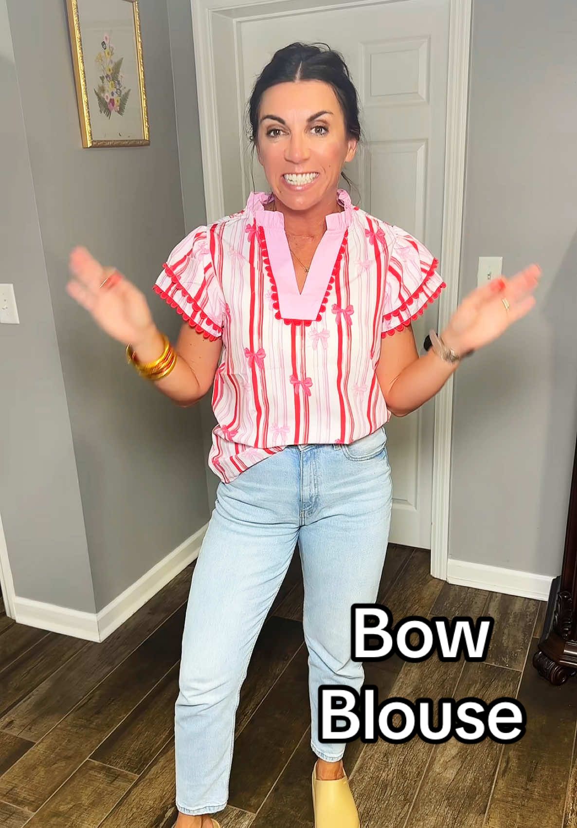 I’m here for the bow trend 🩷 #bow #OOTD #trending #teacherootd 
