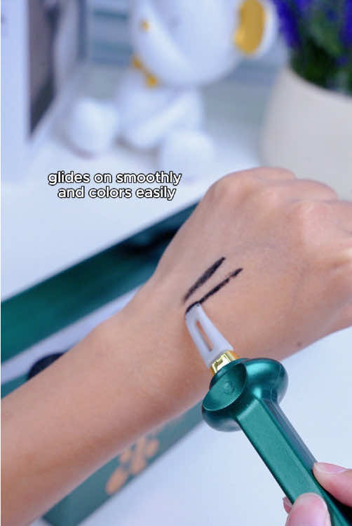 My go-to eyeliner for everyday glam #ANYHAS #Eyeliner #eyelinerhack #beginnerfiendly #tiktokshop #smudgeproof
