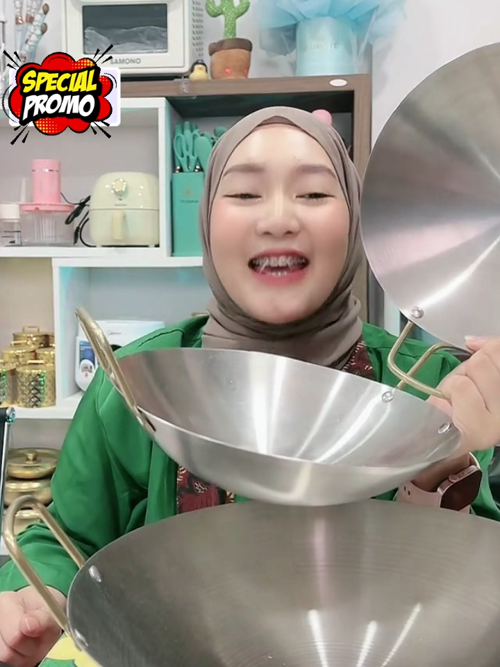 [EKSKLUSIF ISCHAINDYOFC PO 30 HARI] SWEET DREAM Wajan / Kuali Stainless Steel Tebal Anti Karat Anti Lengket Gagang Warna Emas Ukuran 22cm, 24cm, 28cm Kitchenware #fypシ゚viral🖤tiktok #ischaindyofficial #ischaindy #nyamandipakai #multifungsi #bisacod #gajiansale #9.9sale #texaniaxindy #antikarat #antilecet #wajanantilengket