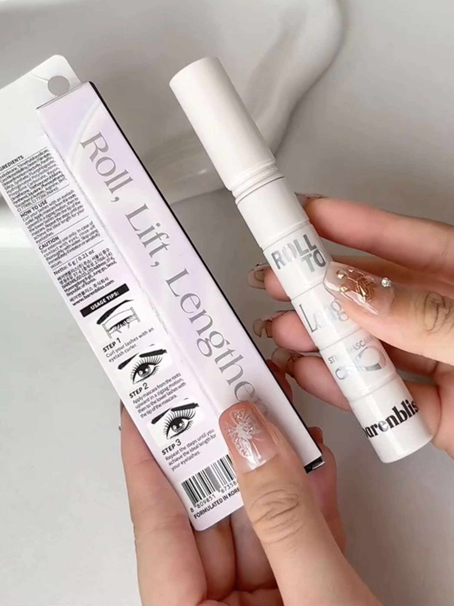 Lash goals, locked in 🔒—barenbliss Roll to Length Steel Mascara lifts, lengthens, and defines with a 0.27mm steel wand for clump-free precision. Powered by Arginine, Pro-Vitamin B5, and Olive Squalane, it nourishes while delivering 24H wear that’s waterproof, sweatproof, and smudge-proof. @barenbliss_ph #barenbliss #makeup #beauty #barenblissph #mascara