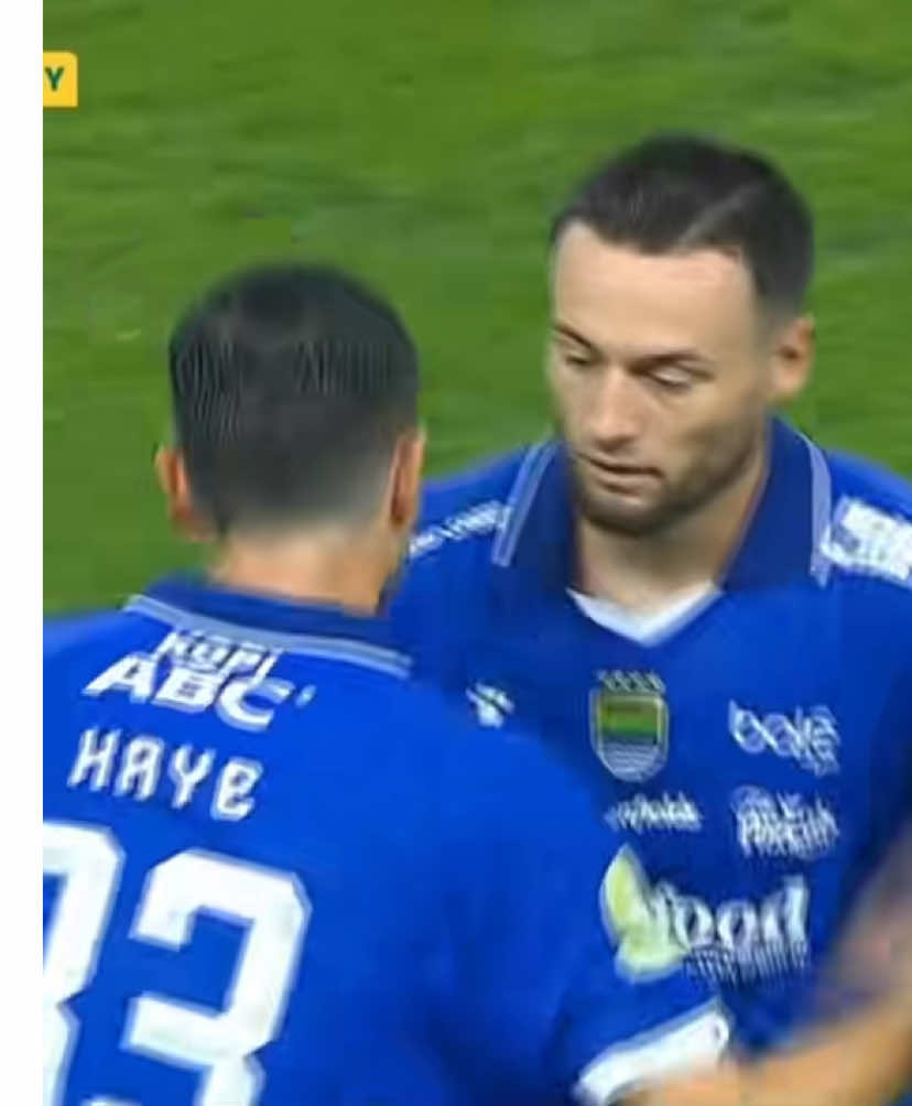 Debut perdana Tom Haye & Eliano #persibbandung vs #persebaya #fyp #brisuperleague202526 