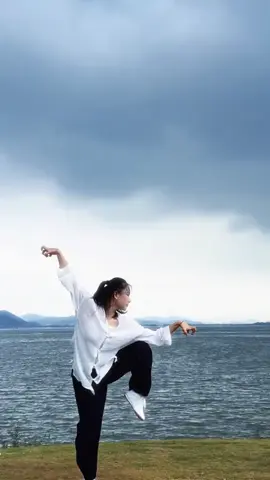 爪风撕裂云雾,拳势如鹰掠苍穹!#duguqiubai #中国功夫 #独孤求败 #中华武术 #功夫 